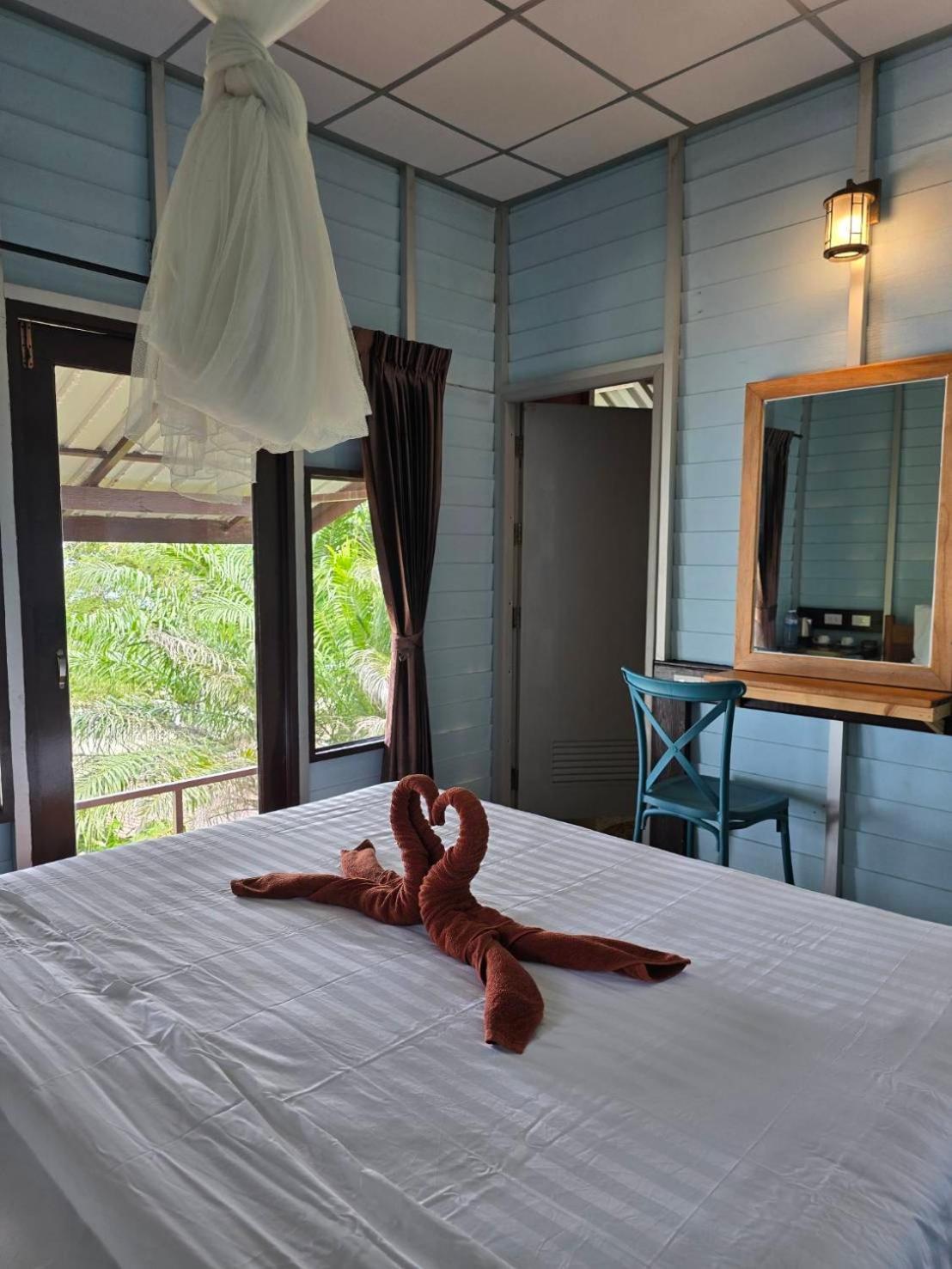 Phi Phi Private Beach Resort Zewnętrze zdjęcie
